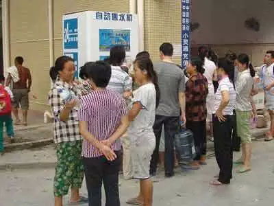 社區(qū)直飲水設備
